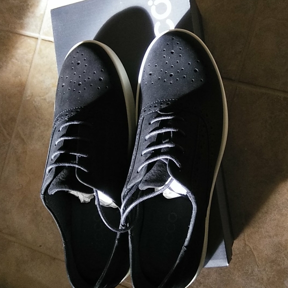 ecco barentz tie sneaker